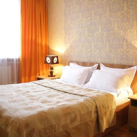 Ustʼ-Kamenogorsk City Hotel מראה חיצוני תמונה