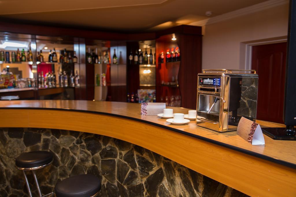 Ustʼ-Kamenogorsk City Hotel מראה חיצוני תמונה