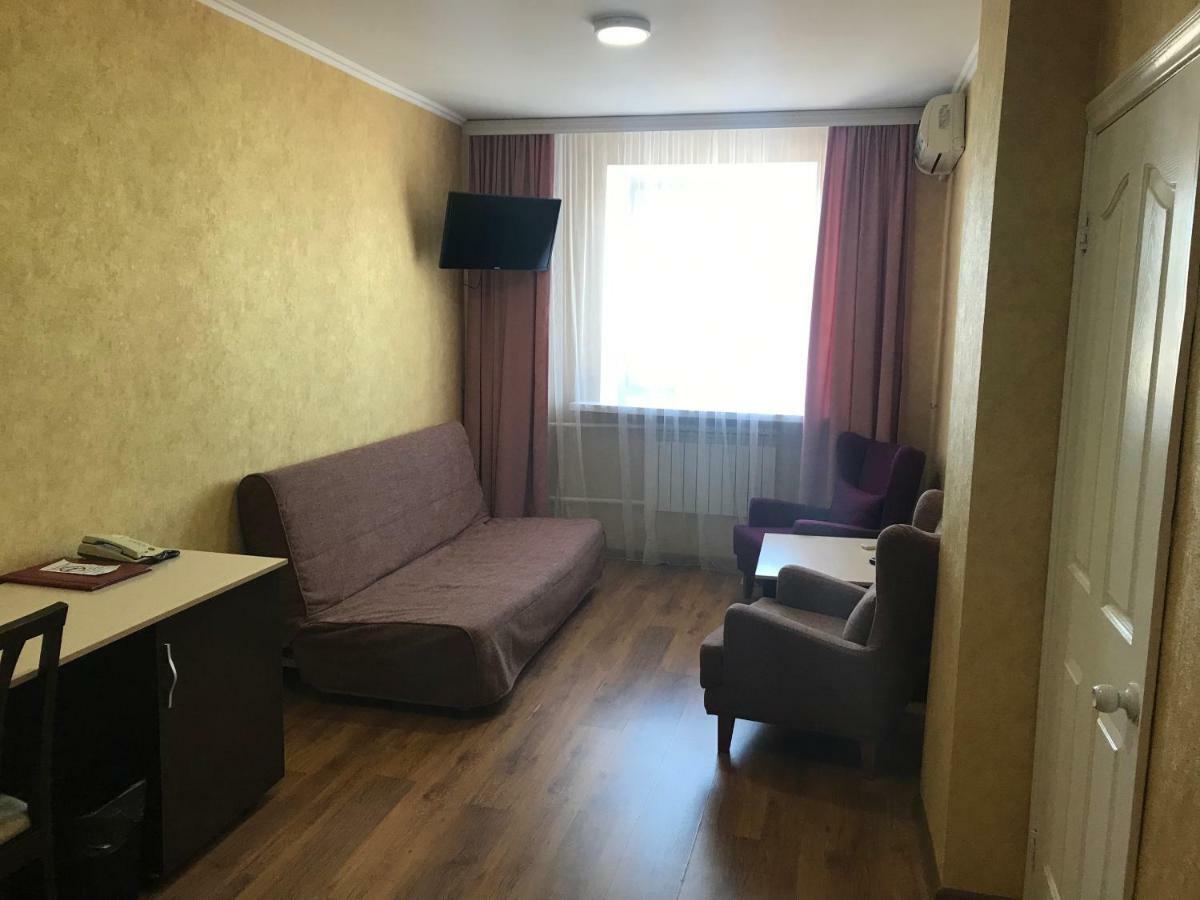 Ustʼ-Kamenogorsk City Hotel מראה חיצוני תמונה
