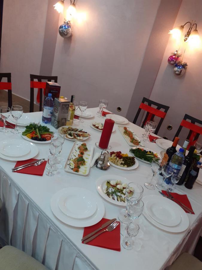 Ustʼ-Kamenogorsk City Hotel מראה חיצוני תמונה